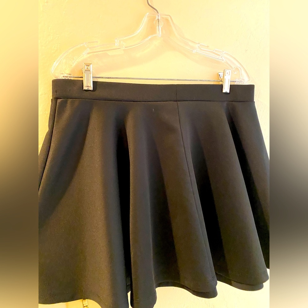Spirit Halloween Black Skater Skirt - Women’s XL
